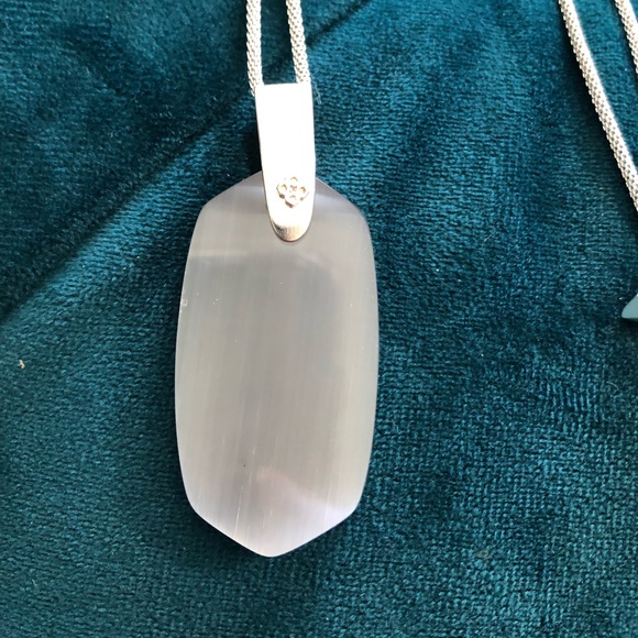 Kendra Scott Inez Necklace (NWT) - Picture 2 of 6